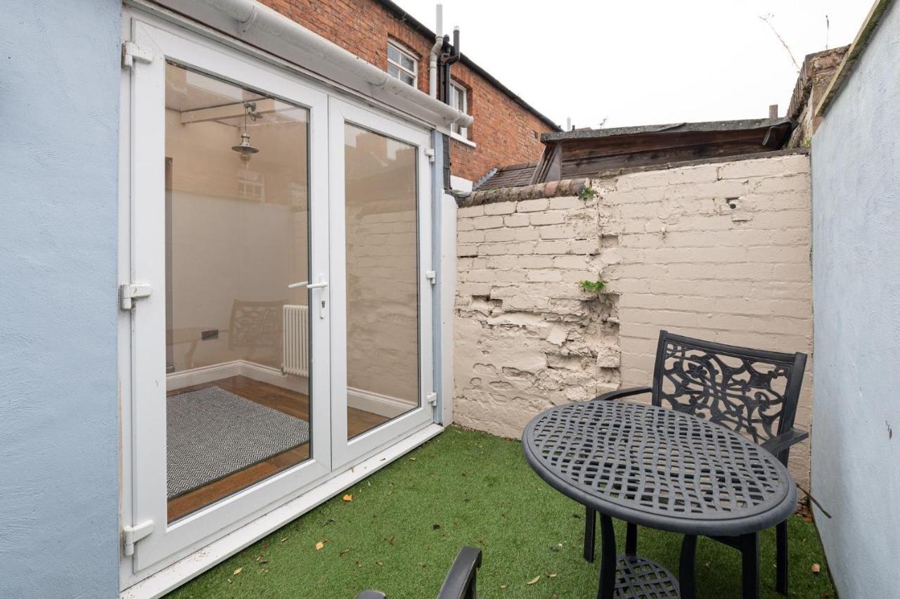 Besford Square, Shrewsbury Town Villa Ngoại thất bức ảnh